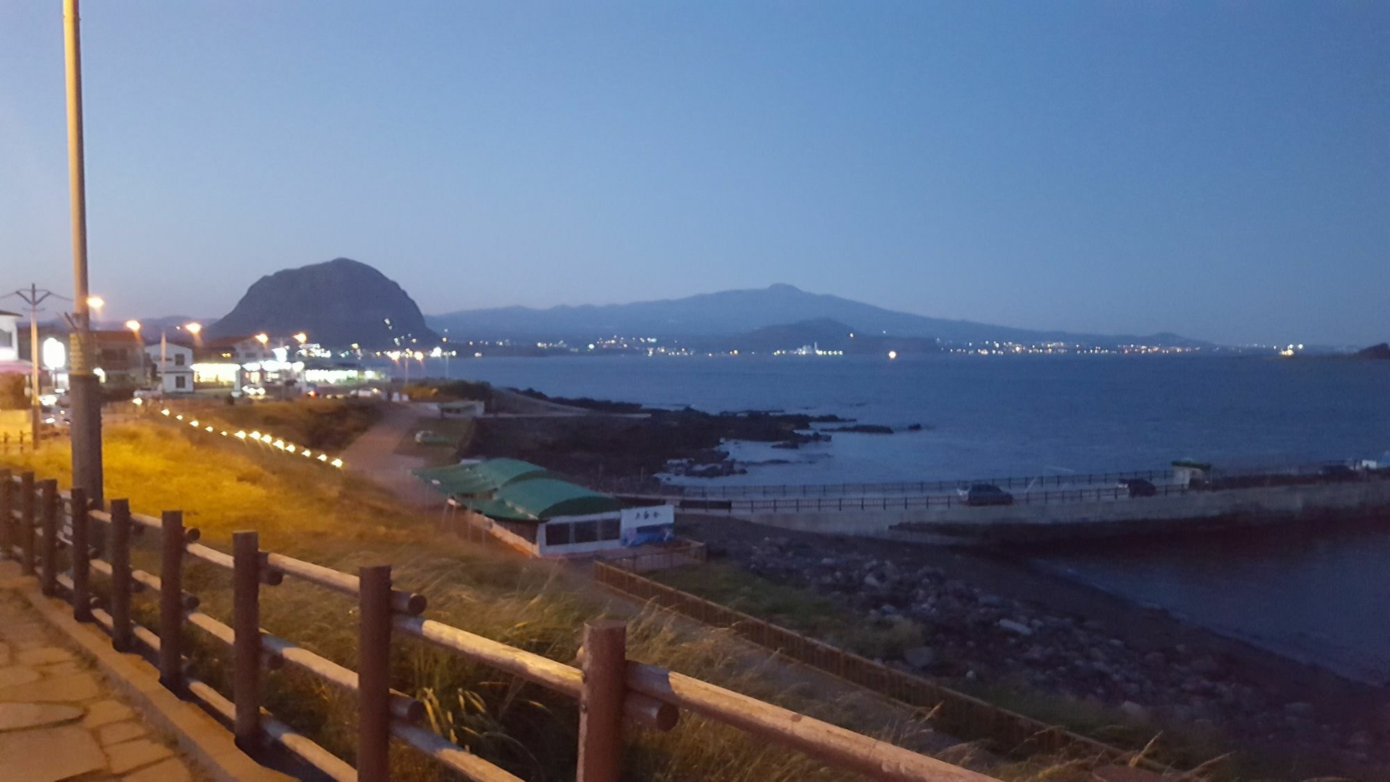 Wind Jeju Cafe & Pension Seogwipo Zewnętrze zdjęcie