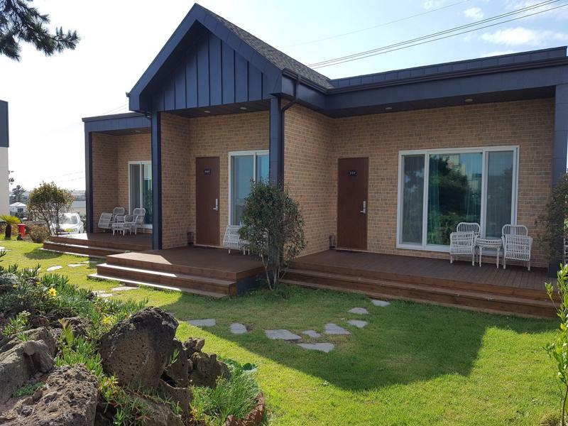 Wind Jeju Cafe & Pension Seogwipo Zewnętrze zdjęcie