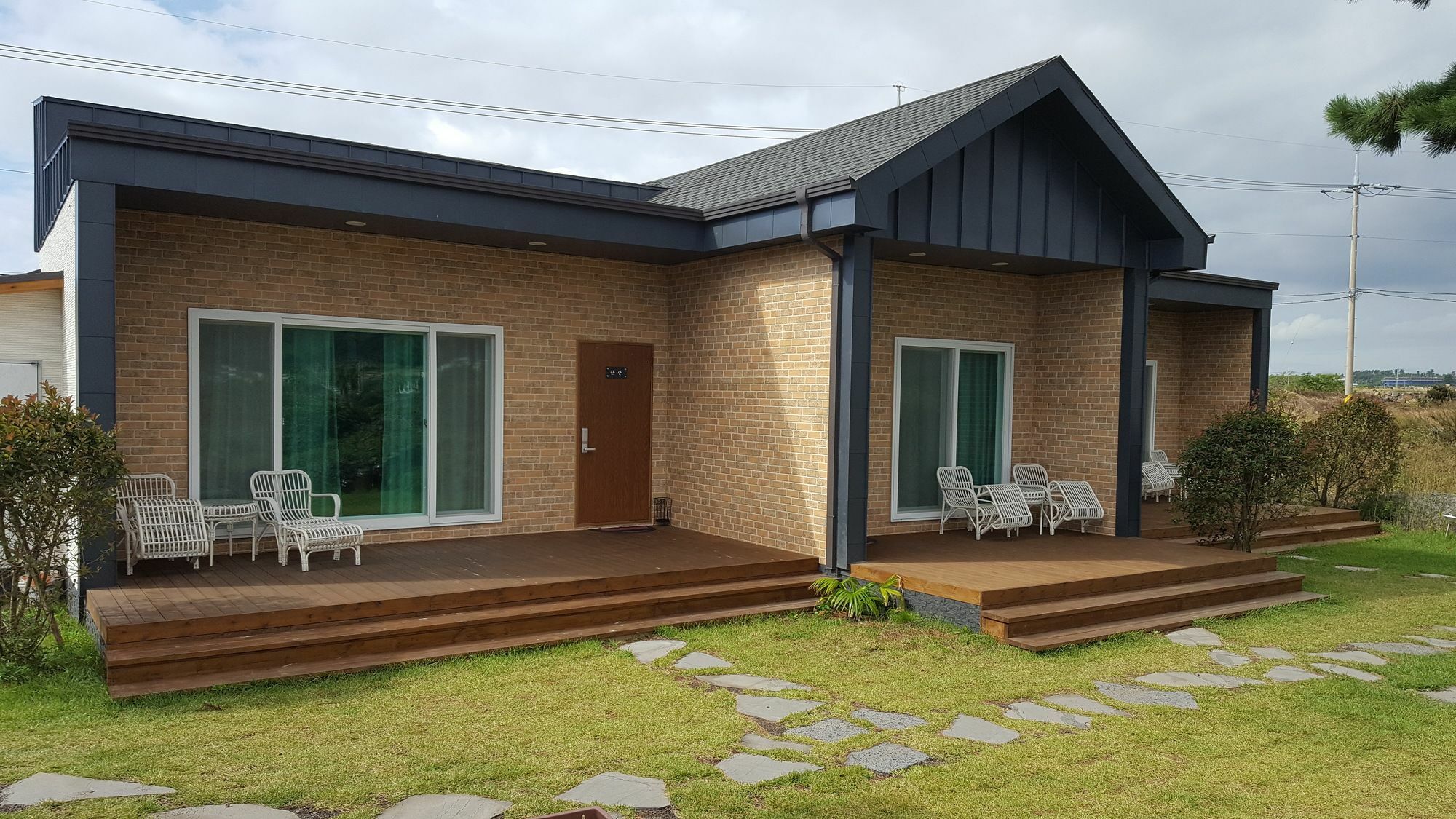 Wind Jeju Cafe & Pension Seogwipo Zewnętrze zdjęcie